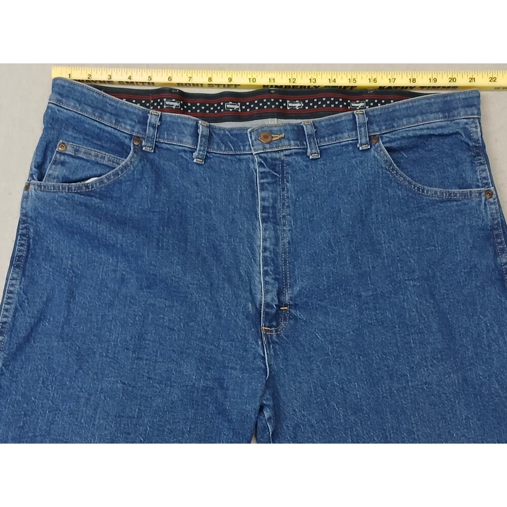 Wrangler (44x29) Men's Reg. Straight Fit Blue Denim Jeans - Picture 3 of 9